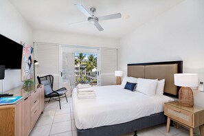 2 bedrooms, iron/ironing board, free WiFi, bed sheets - Beach Club 2 Bedroom Penthouse with rooftop terrace (Palm Cove)