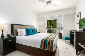 2 bedrooms, iron/ironing board, free WiFi, bed sheets - Oceanview 2 Bedroom Apartment (Palm Cove)