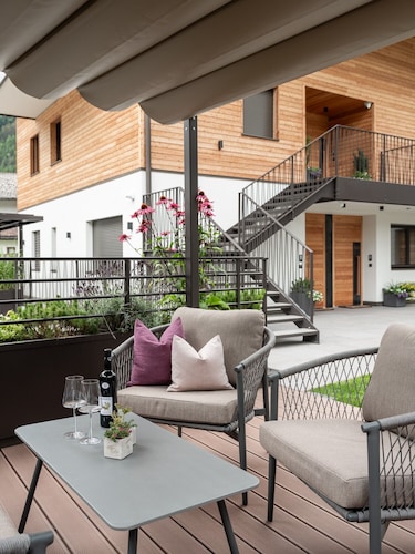 Apartment 'Nature Baum' with Mountain View, Terrace & Wi-Fi
