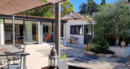 Air-conditioned villa 6 people