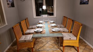 Dining - House 200m from the water (Figeholm)