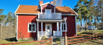 House 200m from the water
