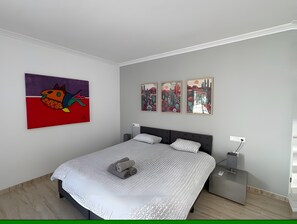 1 chambre, fer et planche à repasser, Wi-Fi gratuit, draps fournis