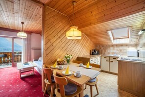 Dining - Holiday Apartment 'Sankt Corbinian 9' with Mountain View, Balcony, Shared Garden & Wi-Fi (Kuens)