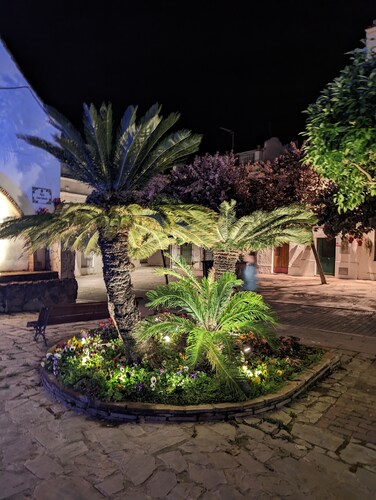 Best location! Charming, fresh and private.