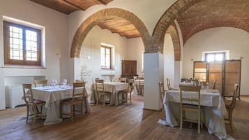 Daily buffet breakfast (EUR 15.00 per person)