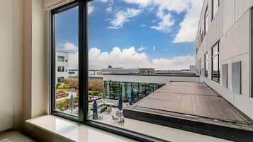 1 chambre, coffres-forts dans les chambres, bureau