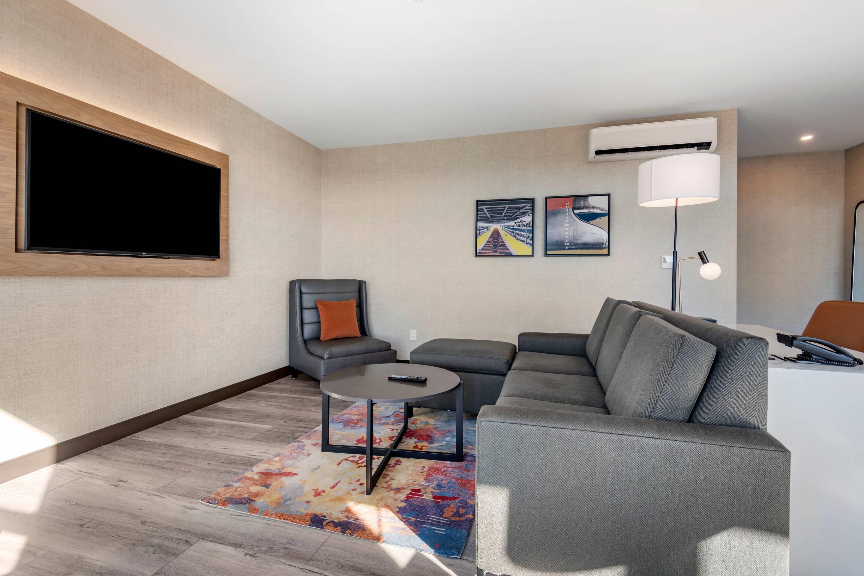 1 bedroom, in-room safe, desk, laptop workspace