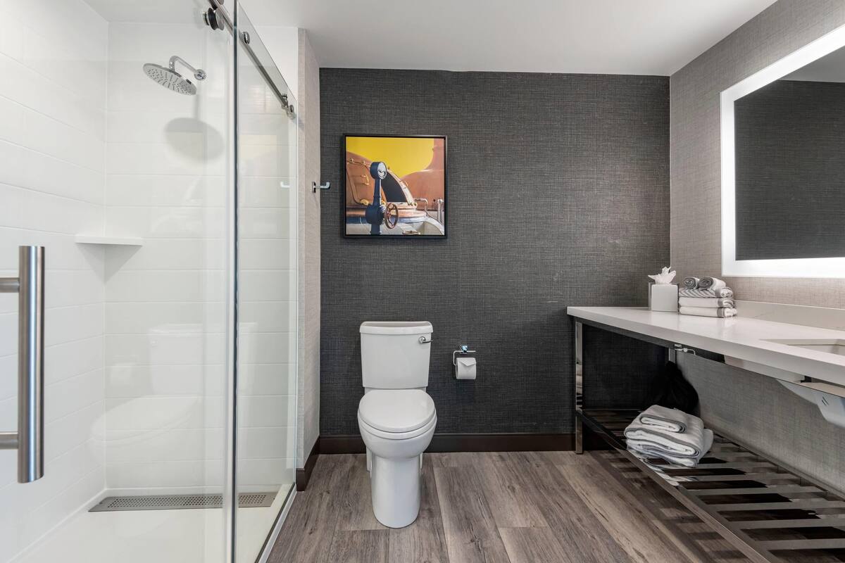 1 bedroom, in-room safe, desk, laptop workspace