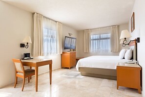In-room safe, desk, laptop workspace, iron/ironing board - Gamma Villahermosa Centro (Villahermosa)