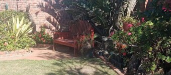 3 bedroom with indoor braai - On the Beach