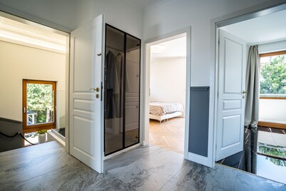 Serenity Prague Villa with garden jacuzzi