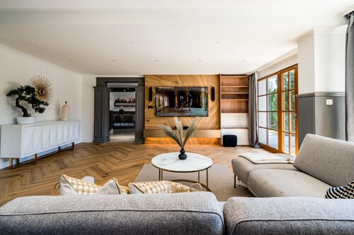 Serenity Prague Villa with garden jacuzzi