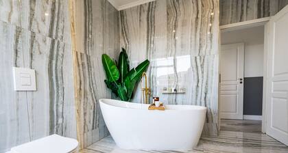 Serenity Prague Villa with garden jacuzzi