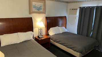 Basic Double Room | Meja, ruang kerja komputer riba, Wi-fi percuma, cadar katil