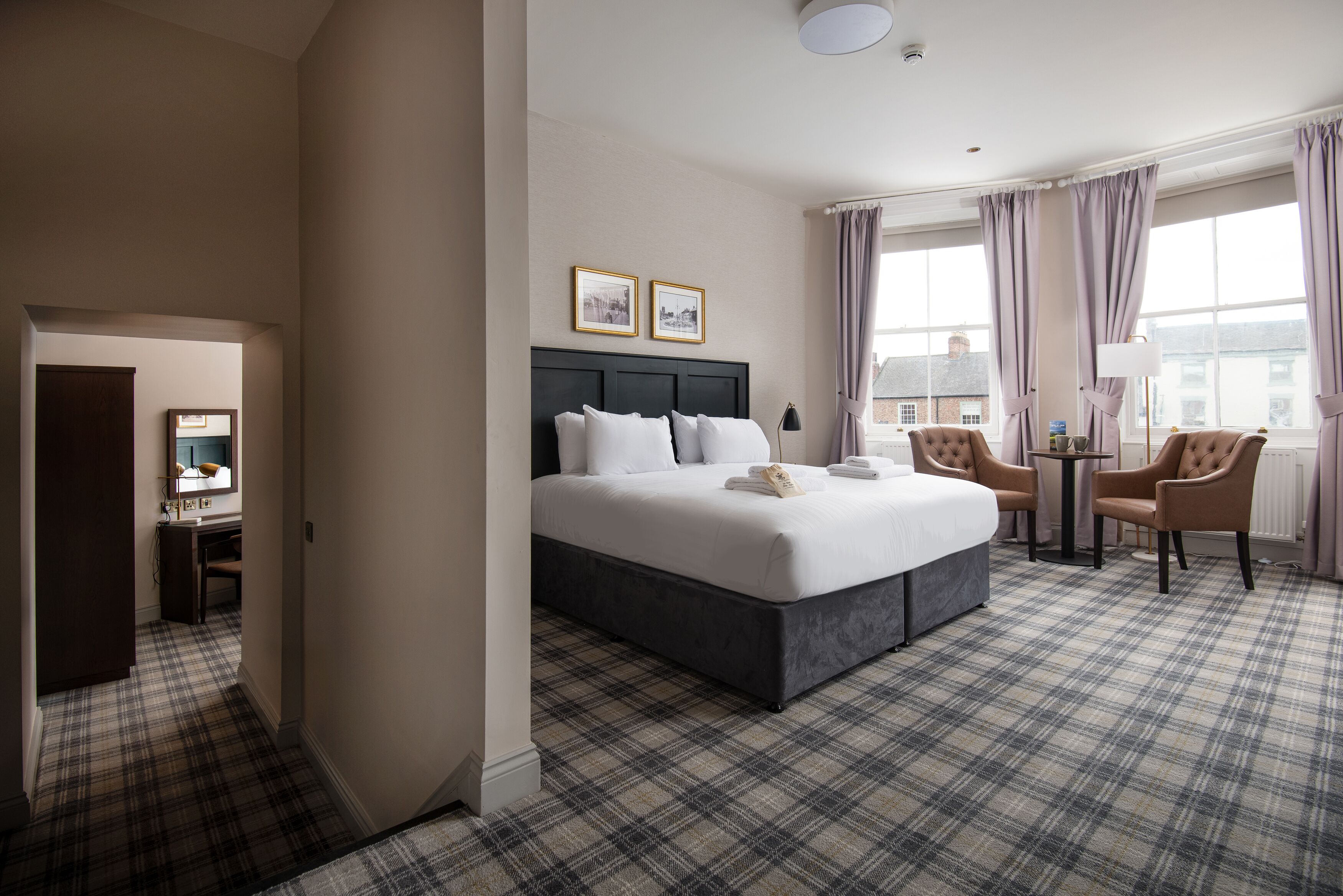 Suite Double or Twin with Sofa Bed | In-room safe, desk, iron/ironing board, free WiFi