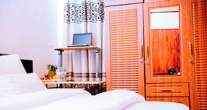 New Zebra Hotel; Kigali Rwanda - Kiyovu