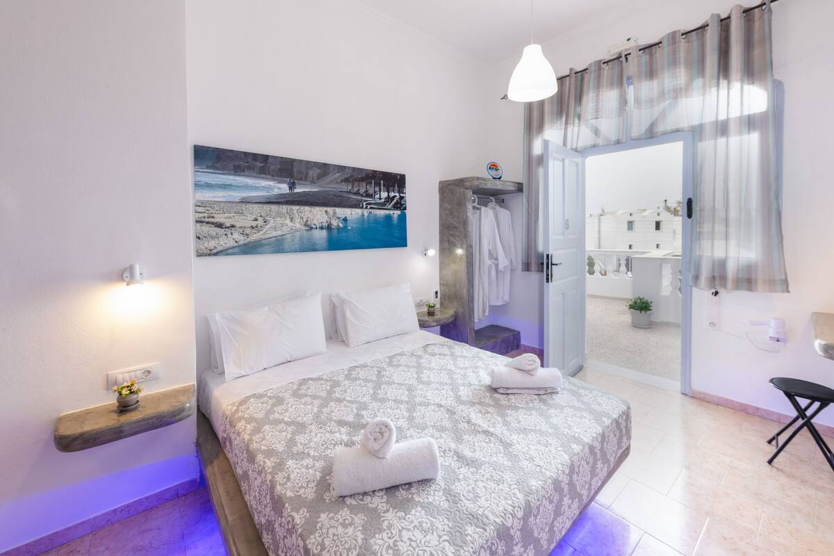 In-room safe, free WiFi, bed sheets