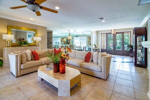Interior - One Acre Oasis w/pool & spa (Indio)