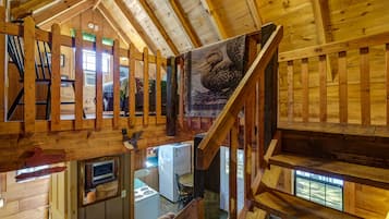 The Duck Cabin | Individually decorated, individually furnished, free WiFi