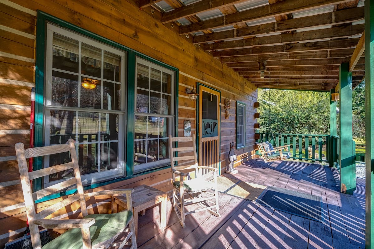 The Bear Cabin
