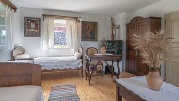 Family House, Multiple Bedrooms, 2 Bathrooms, Mountainside (Traditional House Kal With Hot tub) | 4 bedrooms, desk, laptop workspace, free WiFi