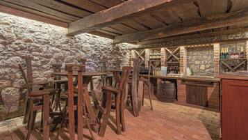 بار (في المنشاة)