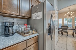 Interior - Elegant Art Deco Home designed with you in mind (El Paso)