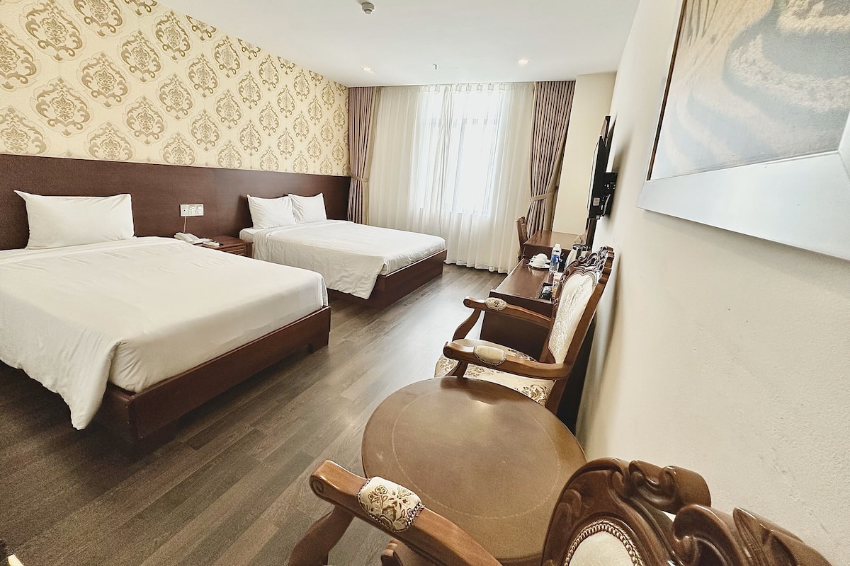 Family Triple Room | 1 bedroom, minibar, iron/ironing board, bed sheets