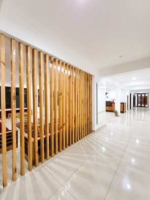 Reception - Hotel The Kaiser Palace (Kargil)