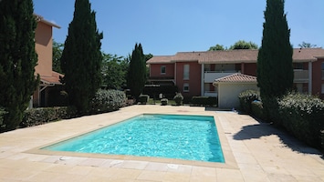 Vue sur piscine