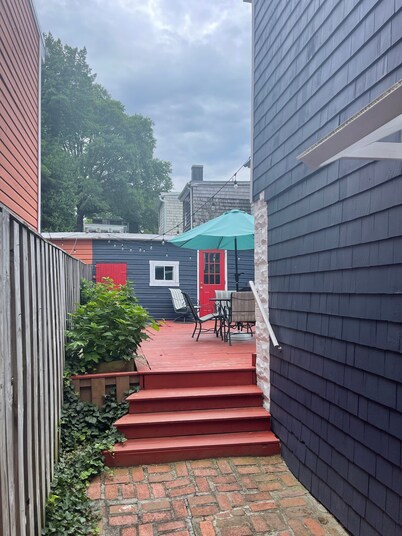 Historic Annapolis Home 1.5 blocks from center of town.