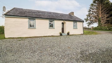 Cottage | Front of property