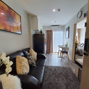 Smart TV - 0 Minute to Airport Link - 15 minutes to downtown Bangkok (Bangkok)