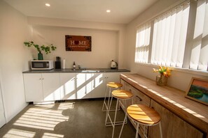 Private kitchen - Centrally Located 1 Bedroom Apartment in Auckland (Auckland)