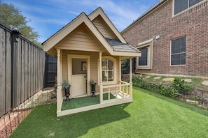 Exterior - Creekside Charm w/ Pool, Backyard Oasis, Patio (Plano)