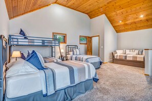 5 bedrooms, iron/ironing board, free WiFi, bed sheets