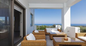 Villa | 5 chambres, chambres insonorisées, fer et planche à repasser