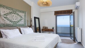 Villa | 5 bedrooms, soundproofing, iron/ironing board, free WiFi - Rizes Villa (Rethymno)