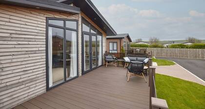 Host & Stay | Puffin's Rest