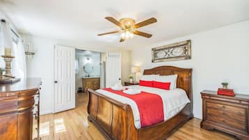 4 bedrooms, iron/ironing board, travel cot, free WiFi