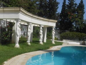 Piscina a l'aire lliure 