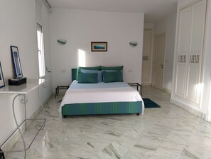 5 dormitoris, wifi i roba de llit 