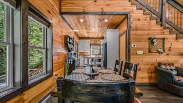Cabin, 2 Bedrooms | Dining