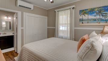 House, 2 Bedrooms | 2 bedrooms, travel cot, free WiFi