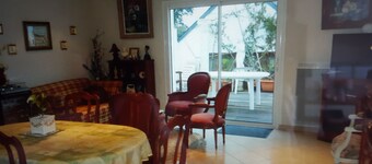 Charming little apartment near port, beaches and village