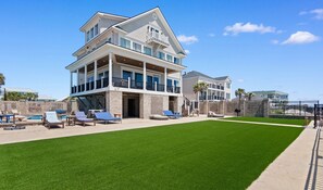 Exterior - Sea Something Beautiful 6 Bedrooms Oceanfront (Garden City Beach)