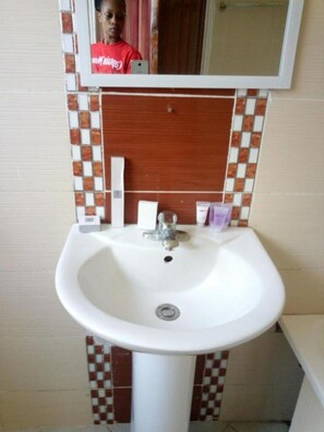 Apartment, 3 Bedrooms | Bathroom - Jambo Comfy Homes (Syokimau)