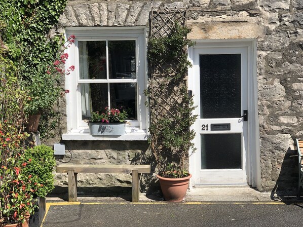 Cottage | Front of property