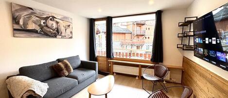 Fernseher, Stereoanlage